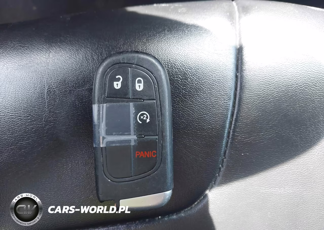 2019 Jeep Cherokee Altitude Fwd VIN:1C4PJLLB2KD478829 - 11