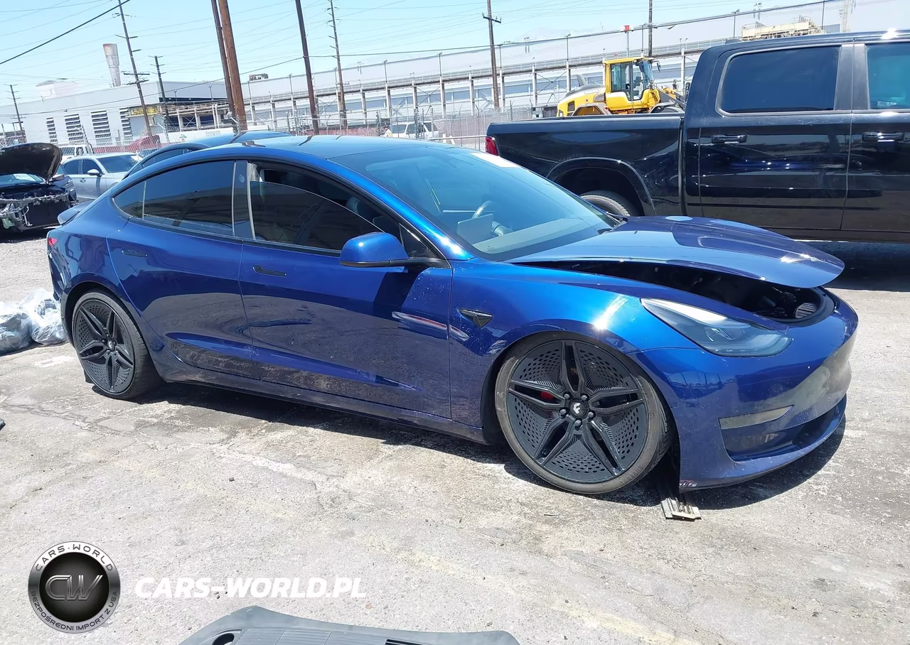 2022 Tesla Model 3 Rear-Wheel Drive