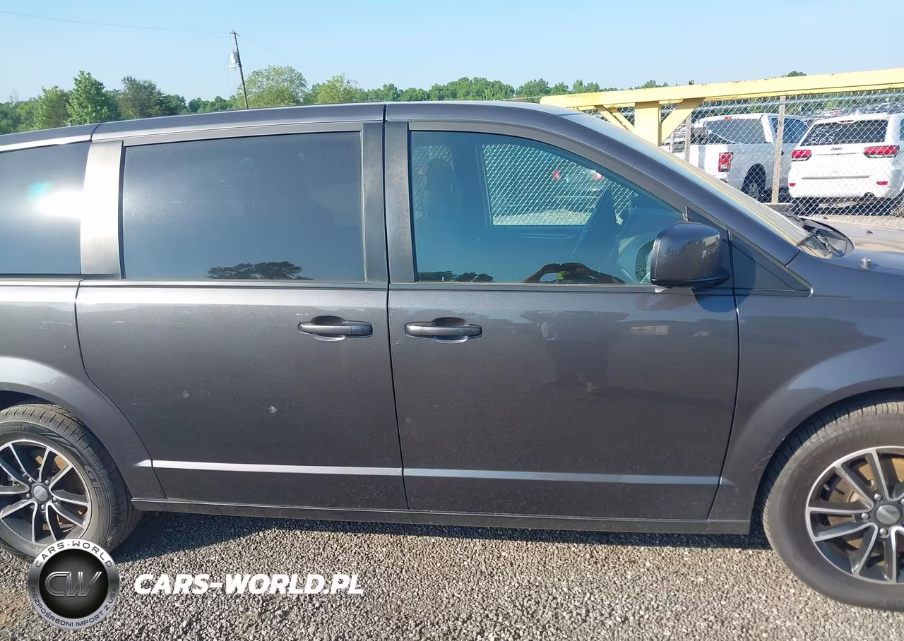 2018 Dodge Grand Caravan Se Plus VIN:2C4RDGBG1JR152939 - 13