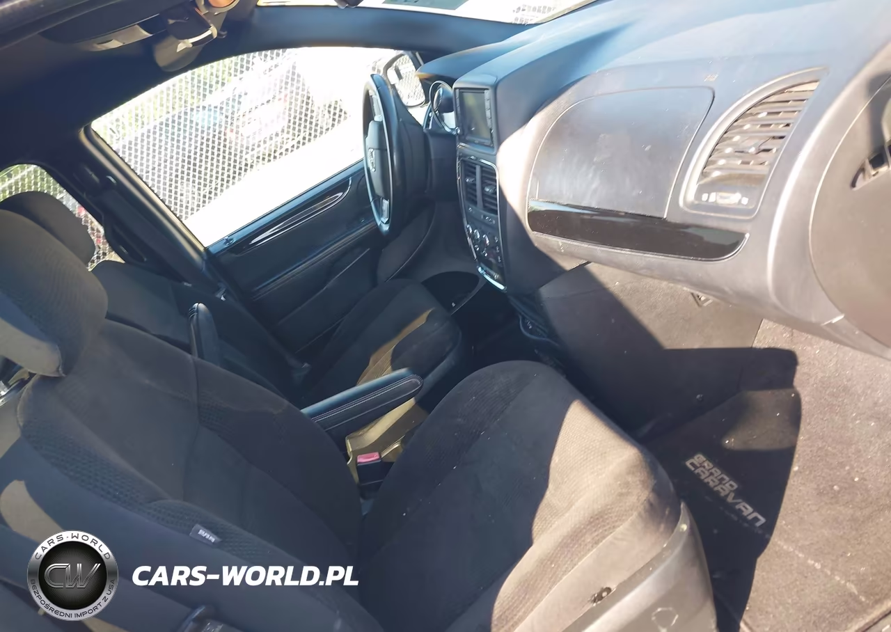 2018 Dodge Grand Caravan Se Plus VIN:2C4RDGBG1JR152939 - 5