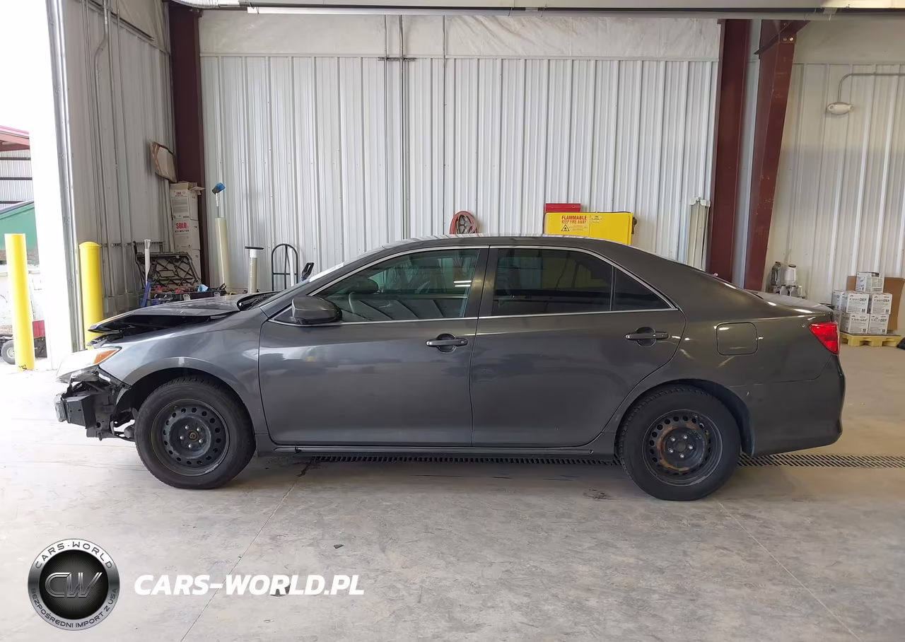 2014 Toyota Camry Le VIN:4T1BF1FK6EU364585 - 15