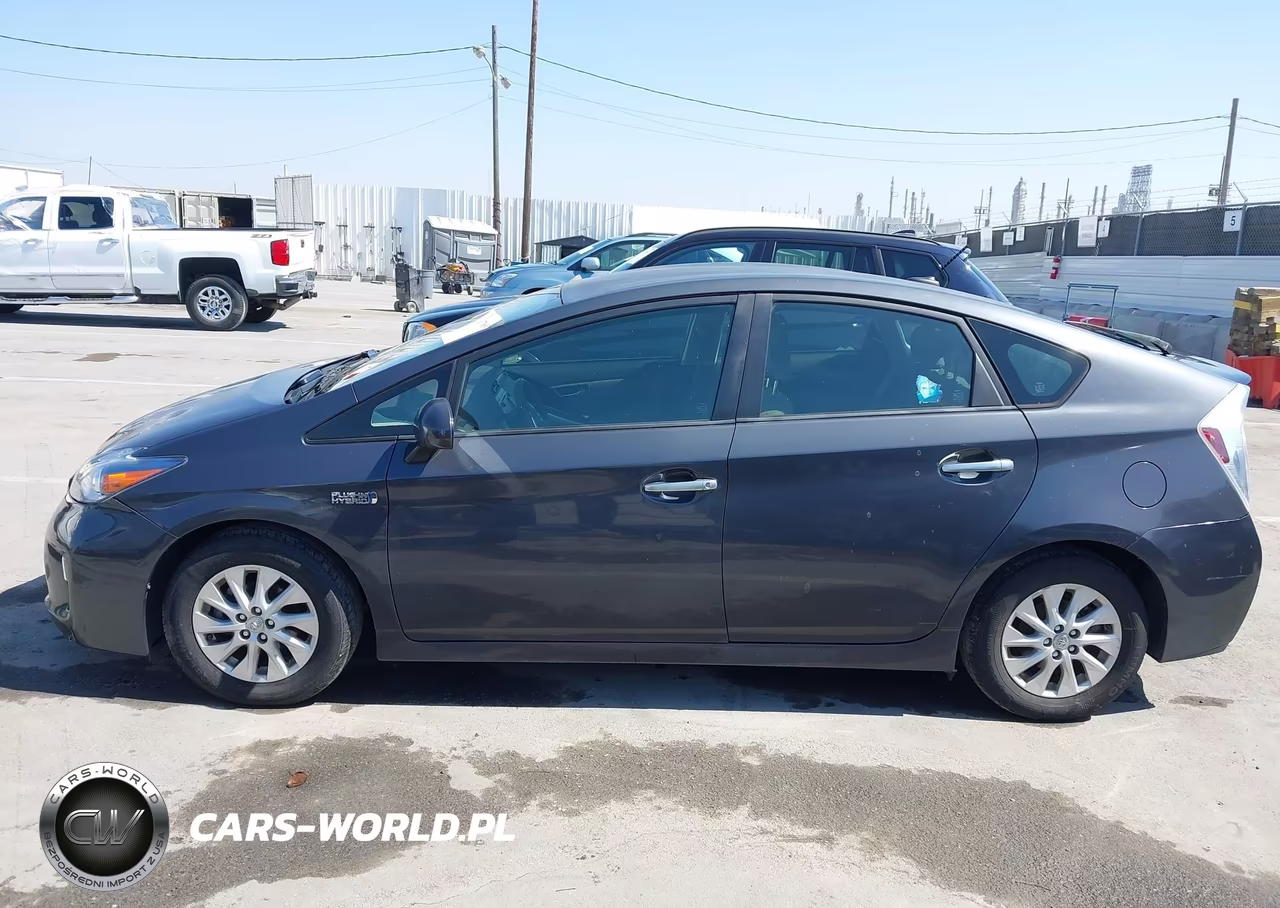 2013 Toyota Prius Plug-In VIN:JTDKN3DP9D3038138 - 14