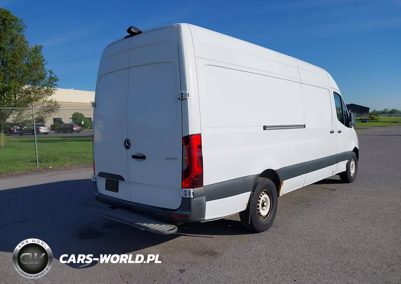 2019 Mercedes-Benz Sprinter 2500 High Roof V6 VIN:WD3PF1CD6KP057101 - 4