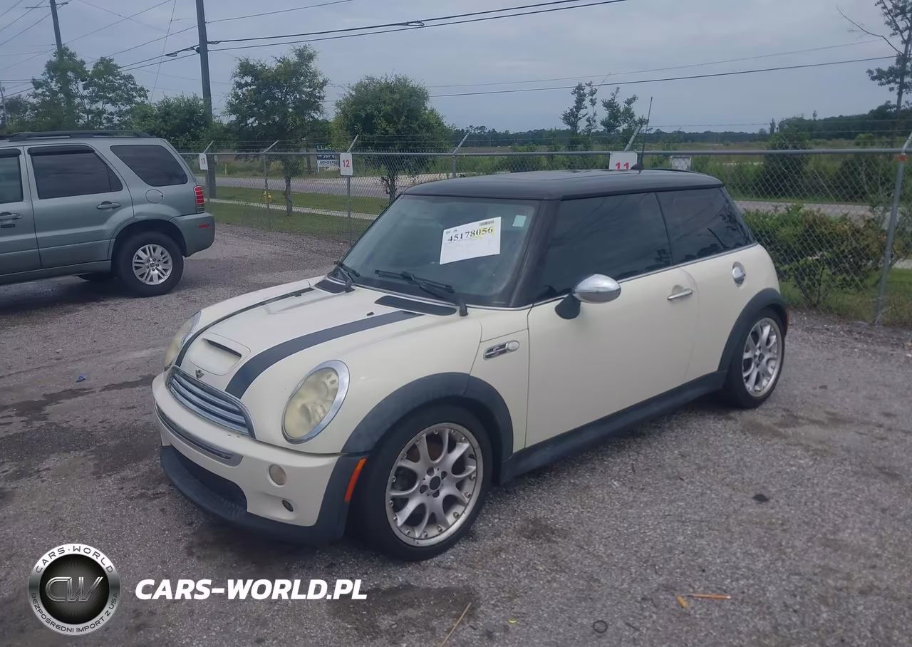 2005 Mini Cooper S VIN:WMWRE335X5TD99734 - 2