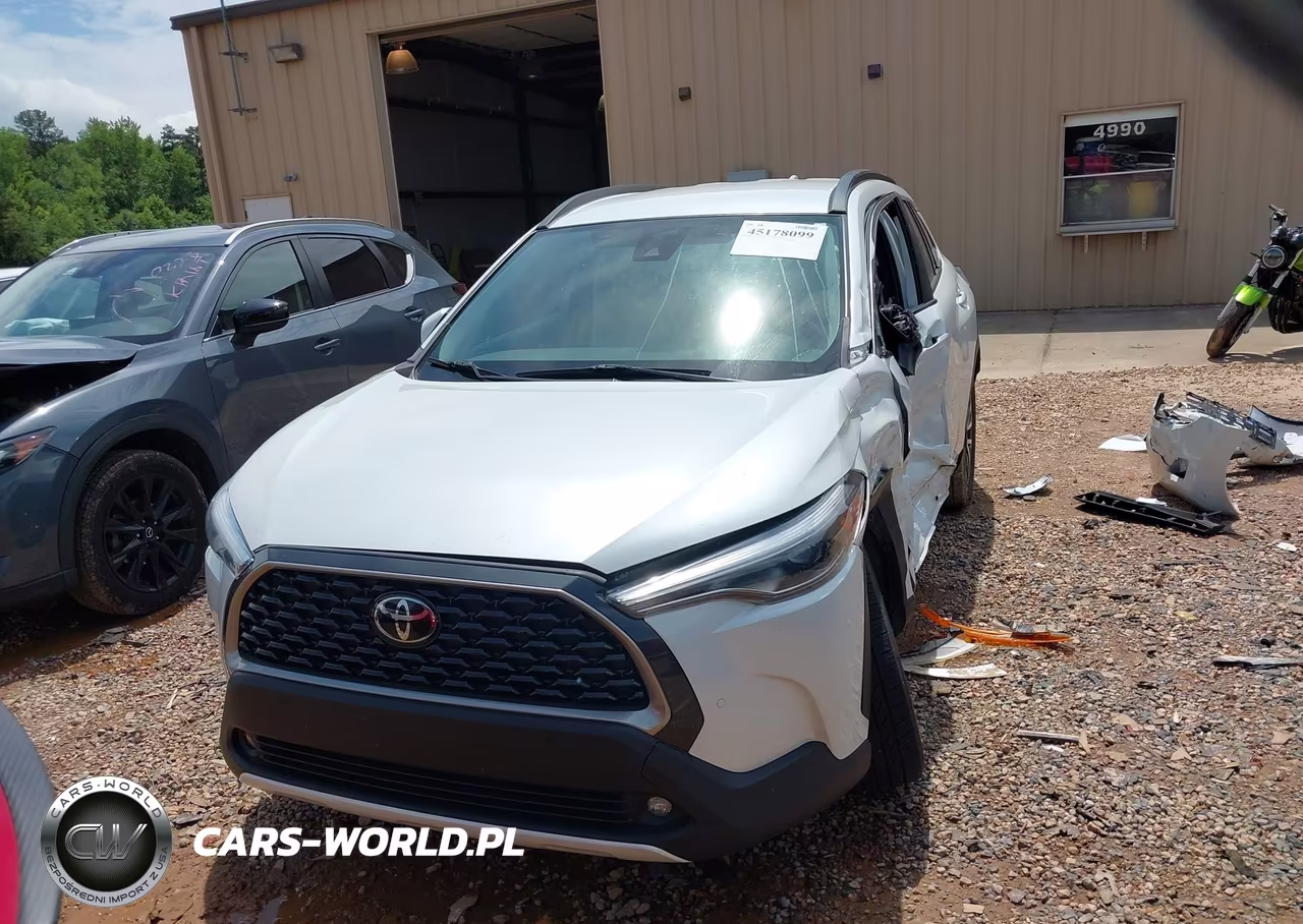 2022 Toyota Corolla Cross Xle VIN:7MUEAAAG3NV034934 - 13