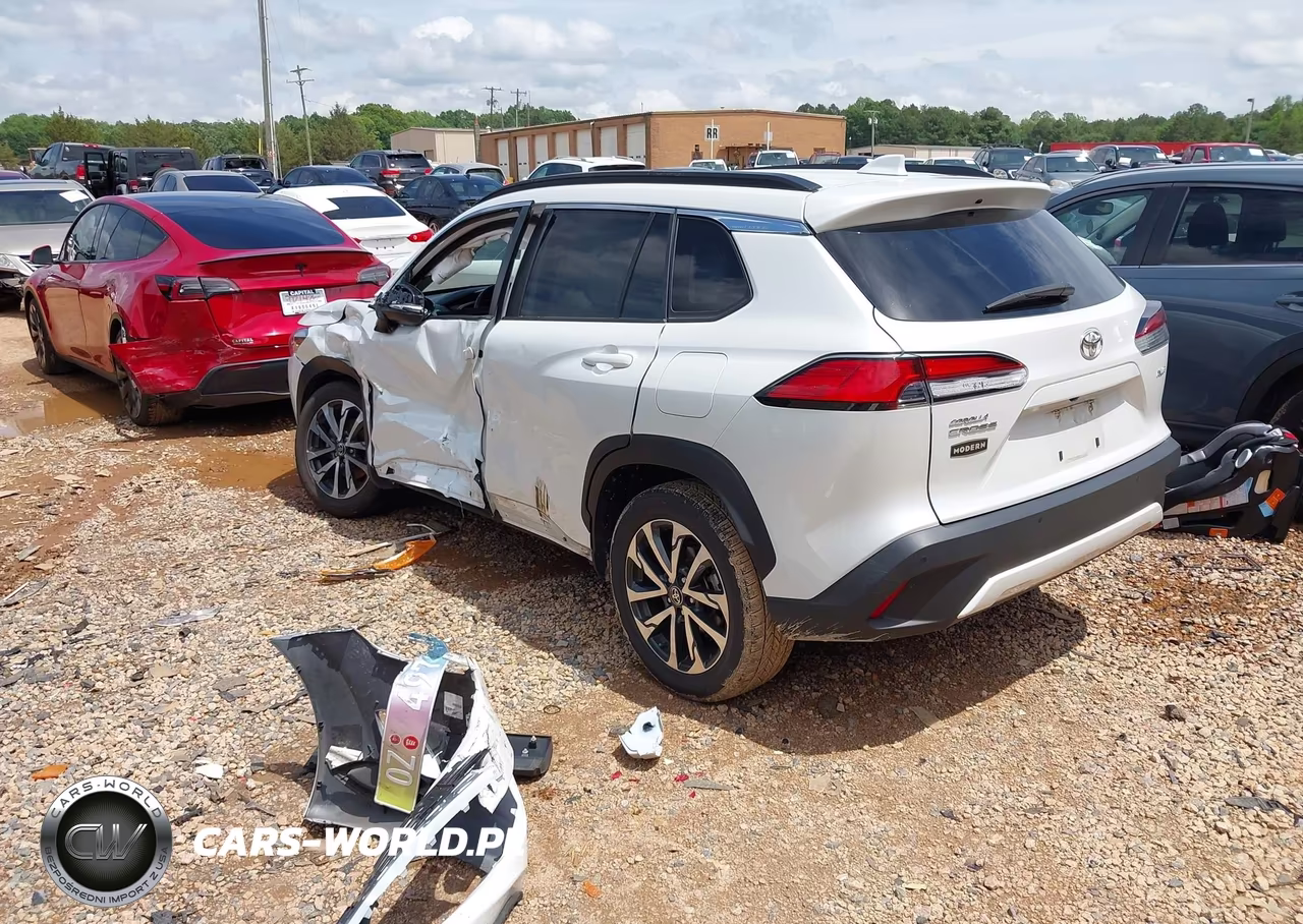2022 Toyota Corolla Cross Xle VIN:7MUEAAAG3NV034934 - 3