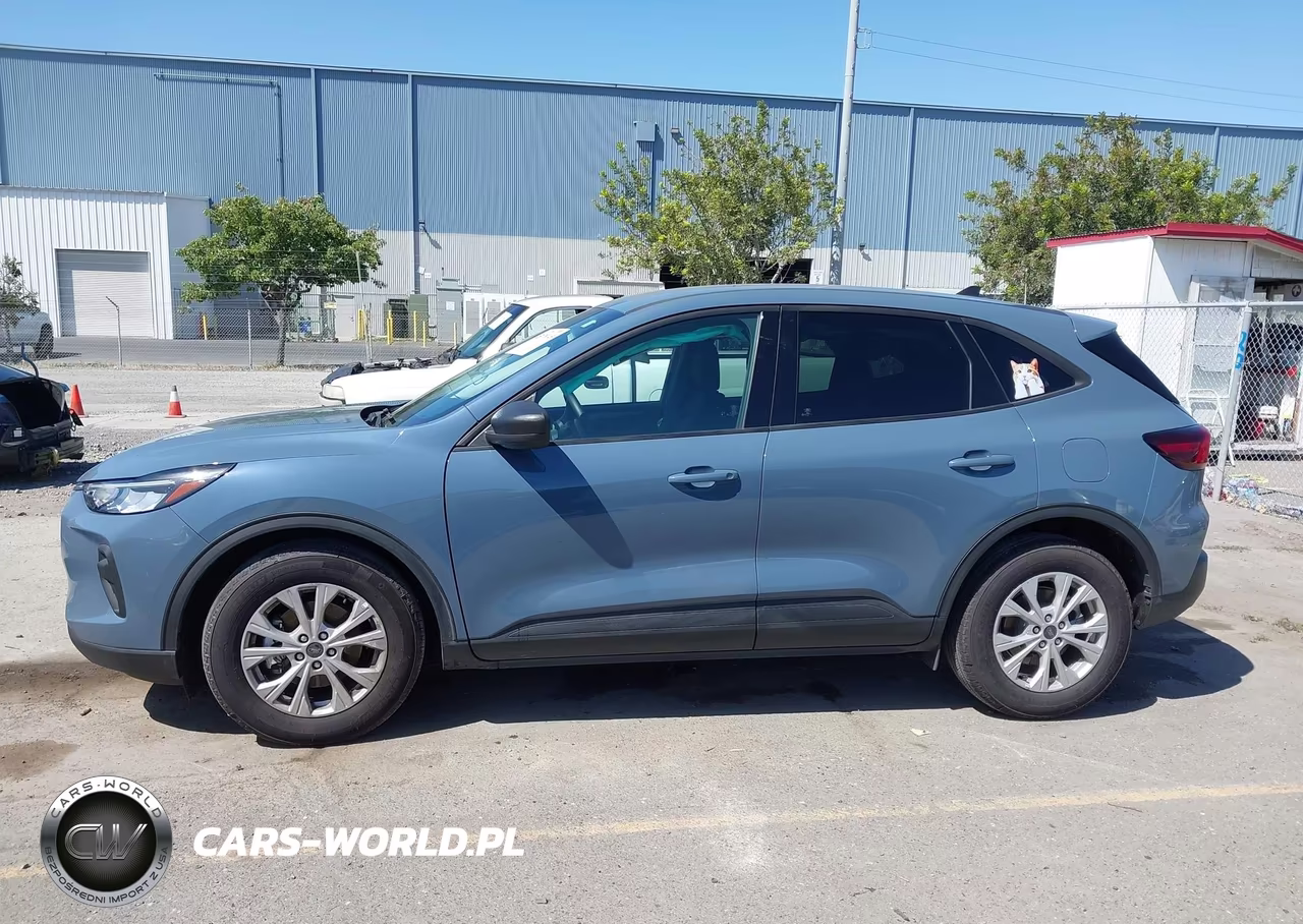 2025 Ford Escape Active VIN:1FMCU0GN0SUA97257 - 14