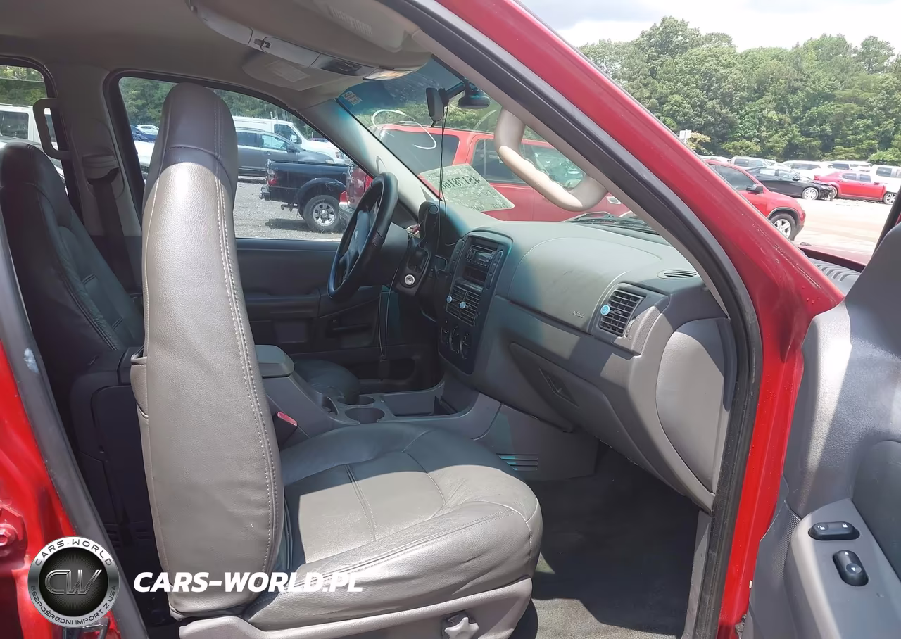 2002 Ford Explorer Xlt VIN:1FMZU63E82ZA56350 - 5