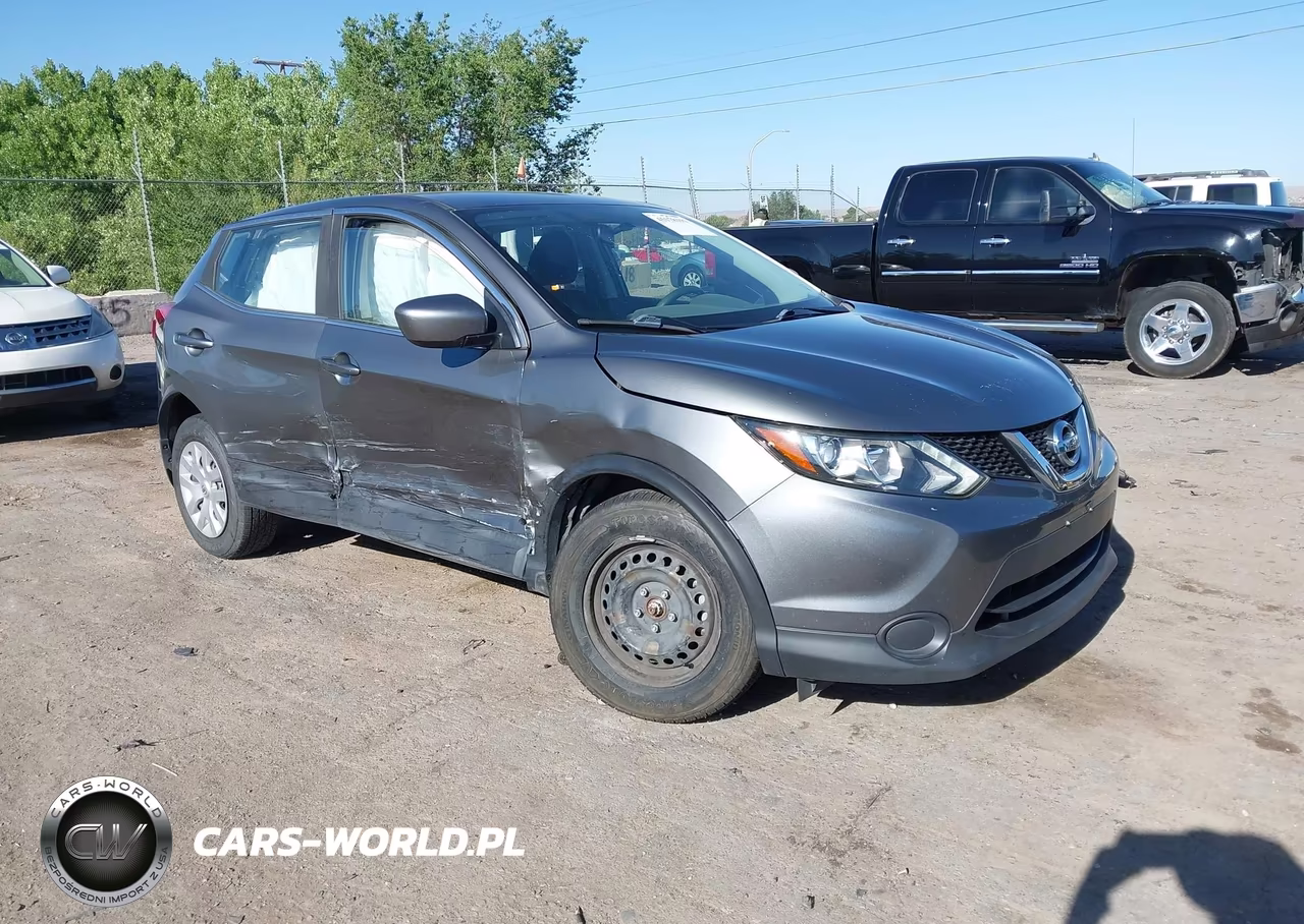 2018 Nissan Rogue Sport S