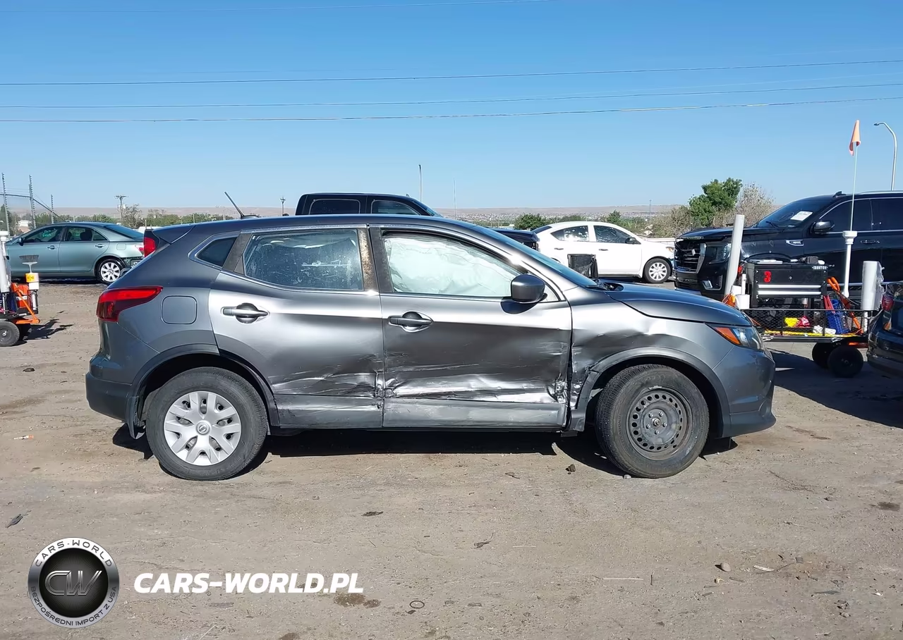 2018 Nissan Rogue Sport S VIN:JN1BJ1CP7JW104216 - 13