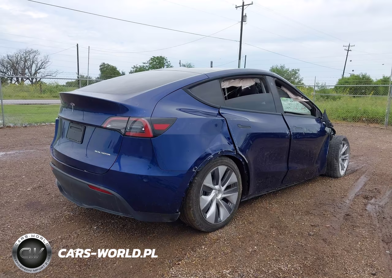 2023 Tesla Model Y Awd-Long Range Dual Motor All-Wheel Drive VIN:7SAYGDEE0PA040021 - 4