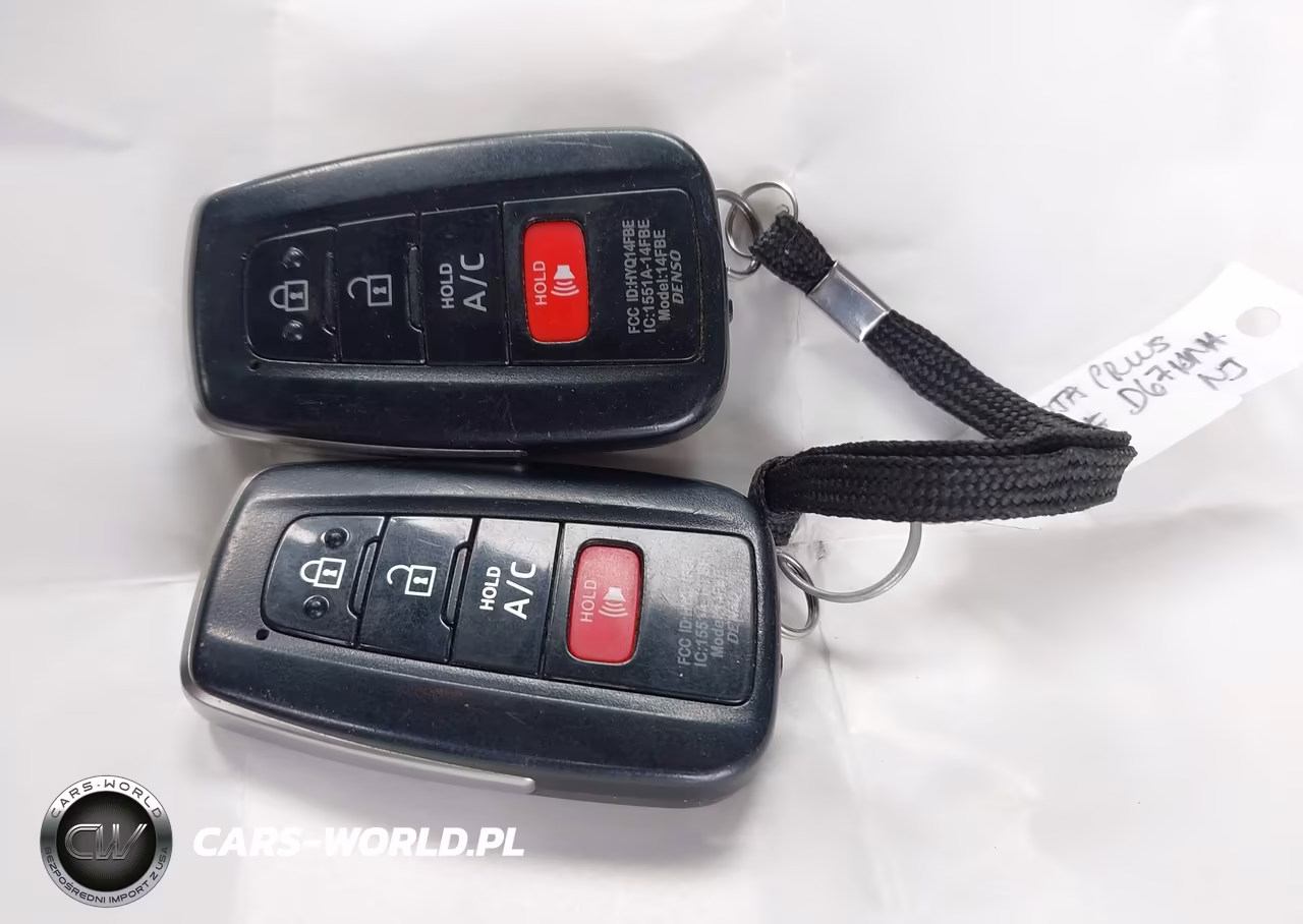 2017 Toyota Prius Prime Advanced VIN:JTDKARFP3H3061822 - 11