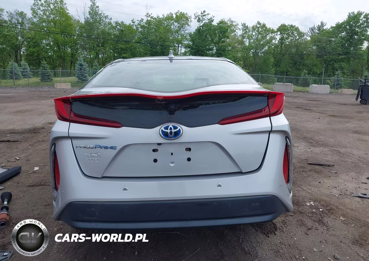 2017 Toyota Prius Prime Advanced VIN:JTDKARFP3H3061822 - 17
