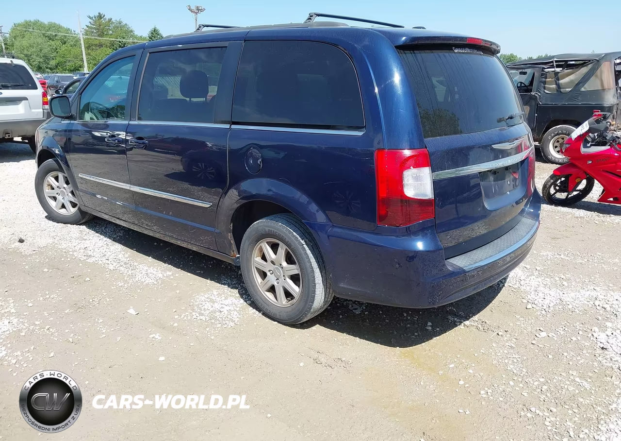 2013 Chrysler Town & Country Touring VIN:2C4RC1BGXDR583915 - 3