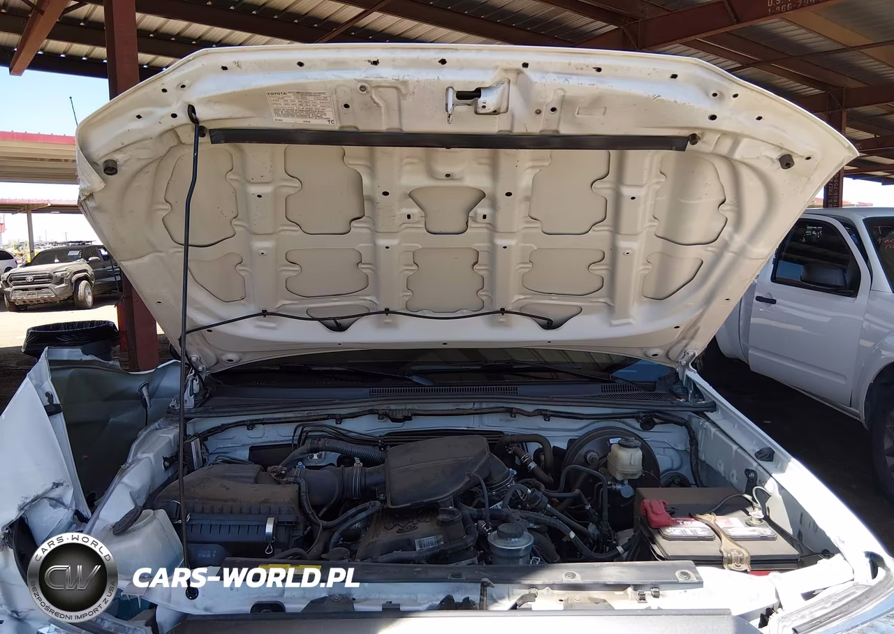 2015 Toyota Tacoma VIN:5TFJX4CN2FX048260 - 10
