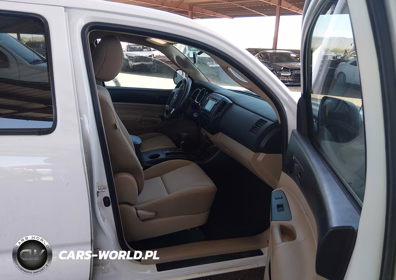 2015 Toyota Tacoma VIN:5TFJX4CN2FX048260 - 5