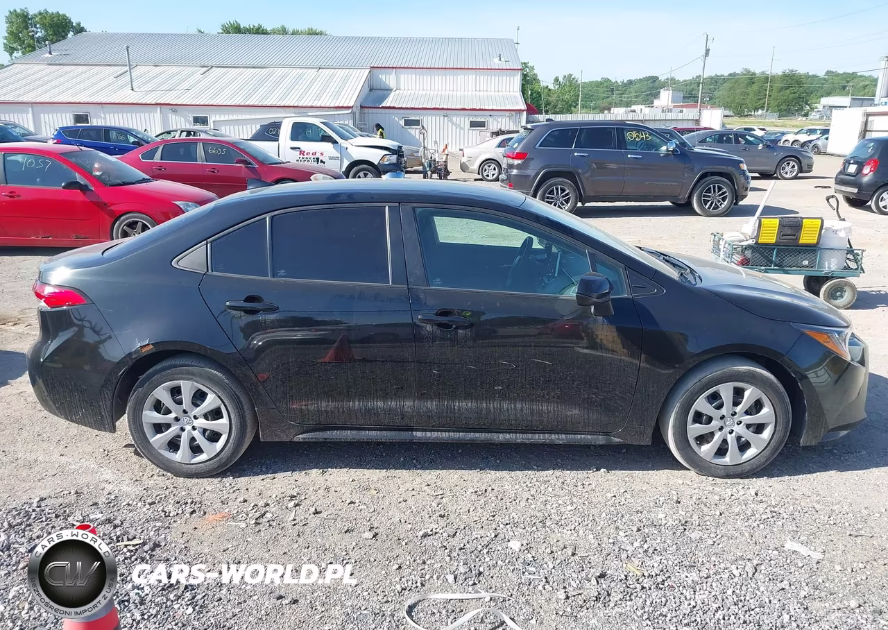 2021 Toyota Corolla Le VIN:5YFEPMAE7MP192161 - 13