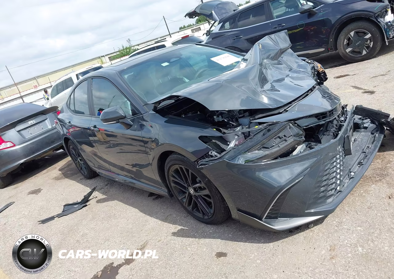 2025 Toyota Camry Se – zdjęcie 1 z 16