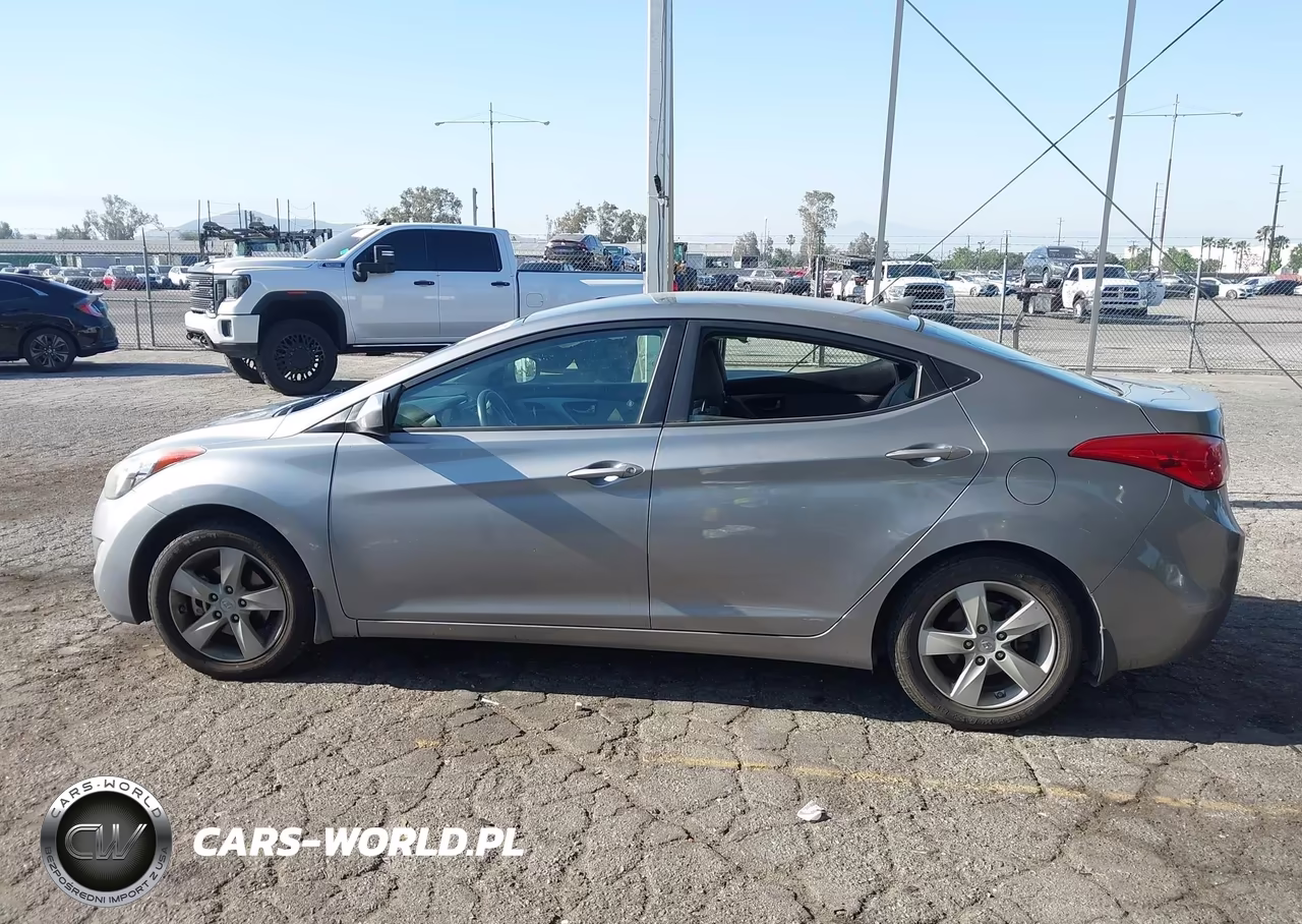 2013 Hyundai Elantra Gls VIN:KMHDH4AE8DU931514 - 15