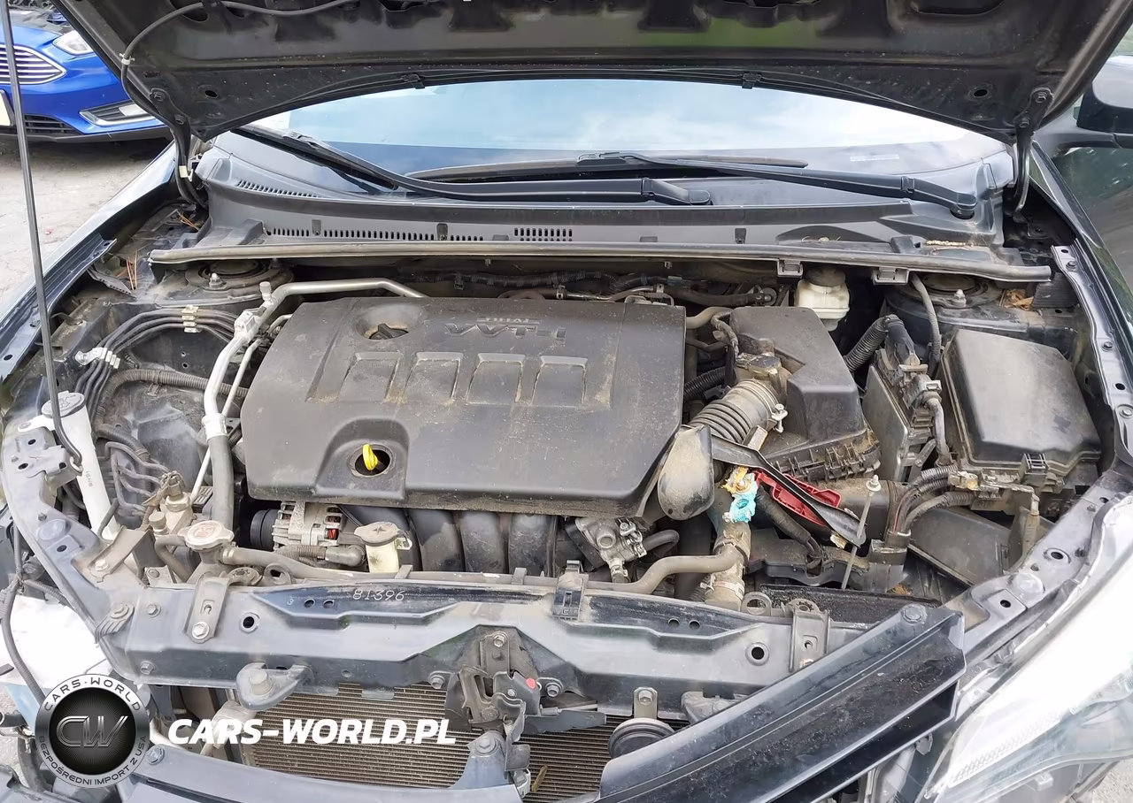 2018 Toyota Corolla Le VIN:2T1BURHE3JC103213 - 10