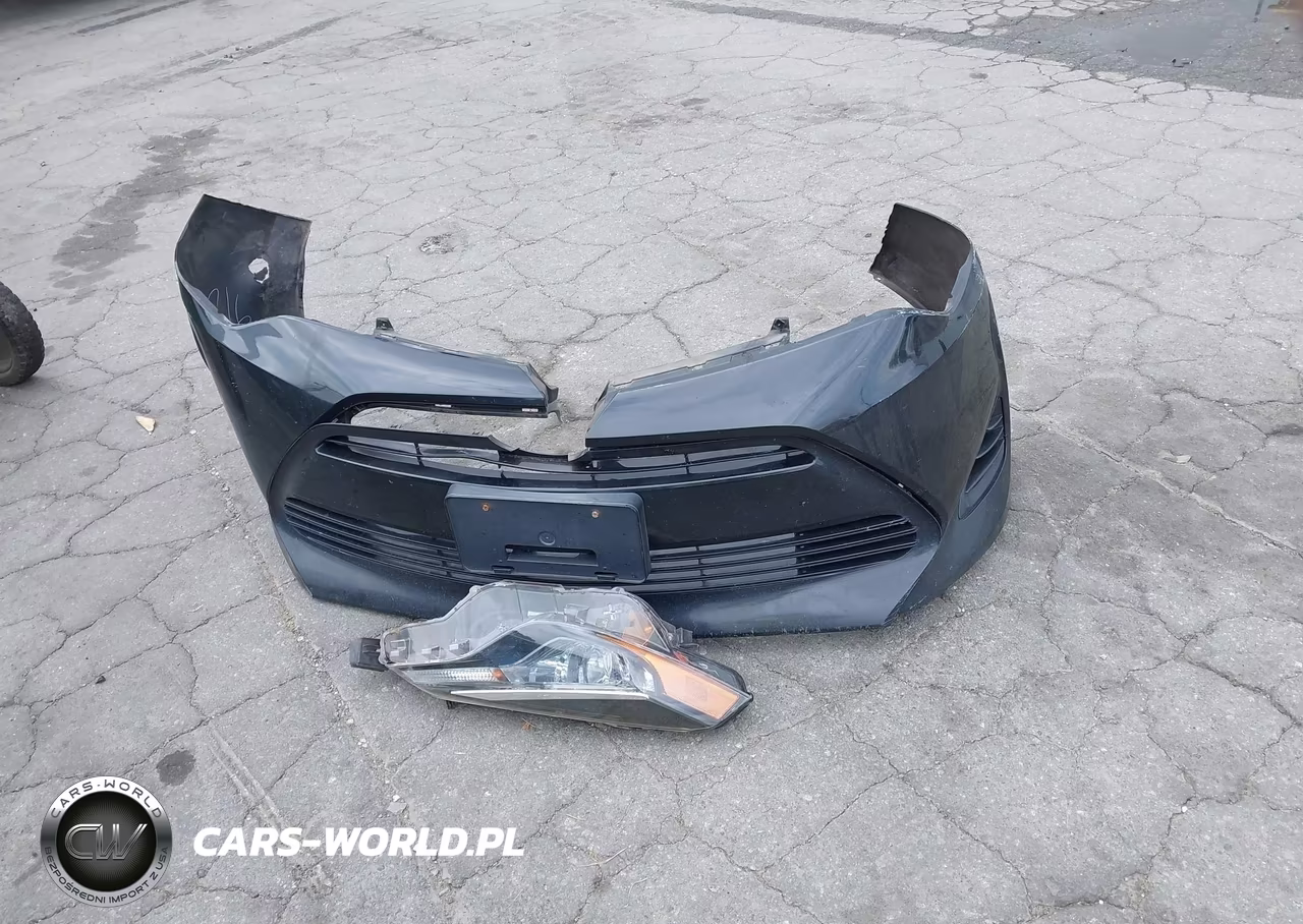 2018 Toyota Corolla Le VIN:2T1BURHE3JC103213 - 12