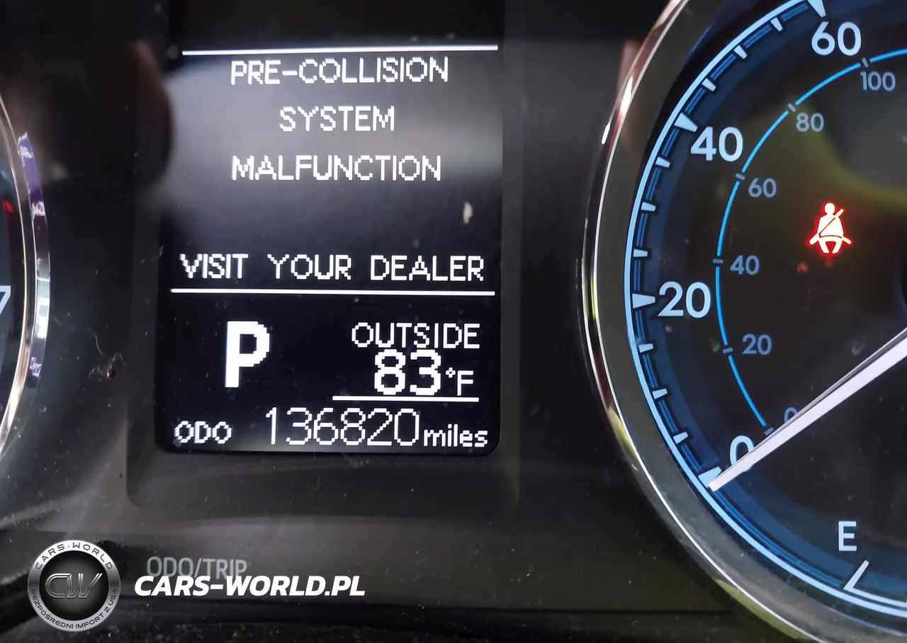 2018 Toyota Corolla Le VIN:2T1BURHE3JC103213 - 16