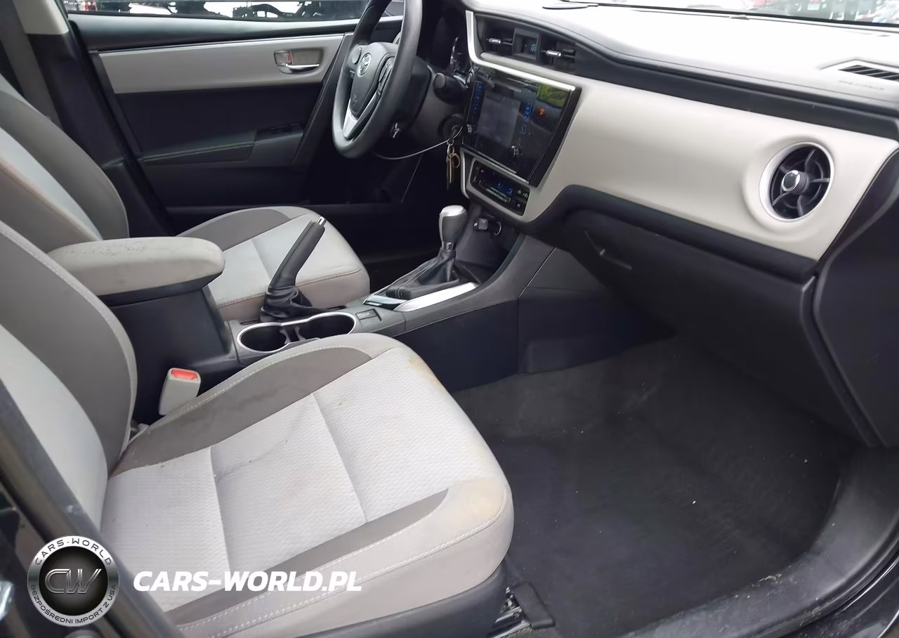 2018 Toyota Corolla Le VIN:2T1BURHE3JC103213 - 5
