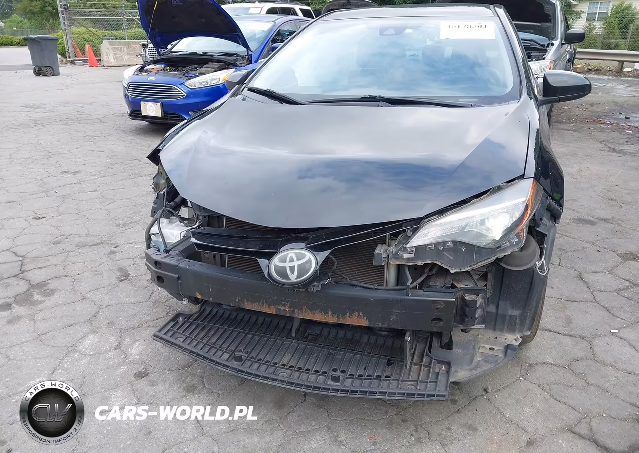 2018 Toyota Corolla Le VIN:2T1BURHE3JC103213 - 6