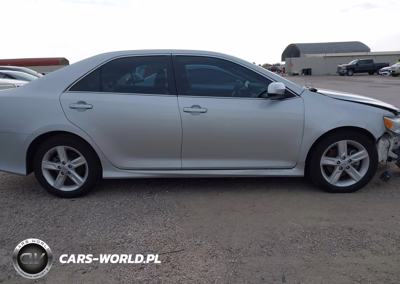 2014 Toyota Camry Se VIN:4T1BF1FK6EU765859 - 13
