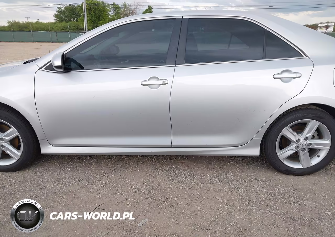 2014 Toyota Camry Se VIN:4T1BF1FK6EU765859 - 14