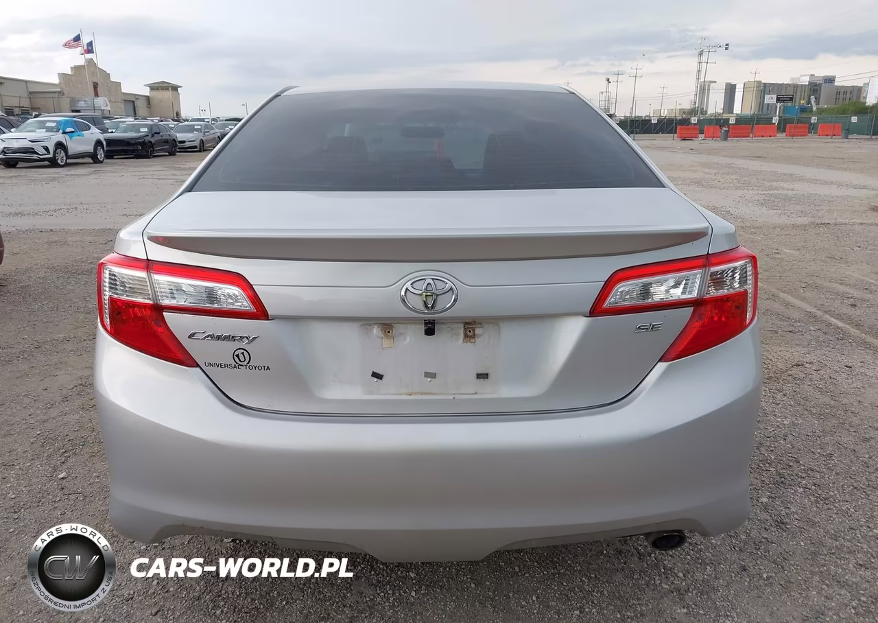2014 Toyota Camry Se VIN:4T1BF1FK6EU765859 - 16