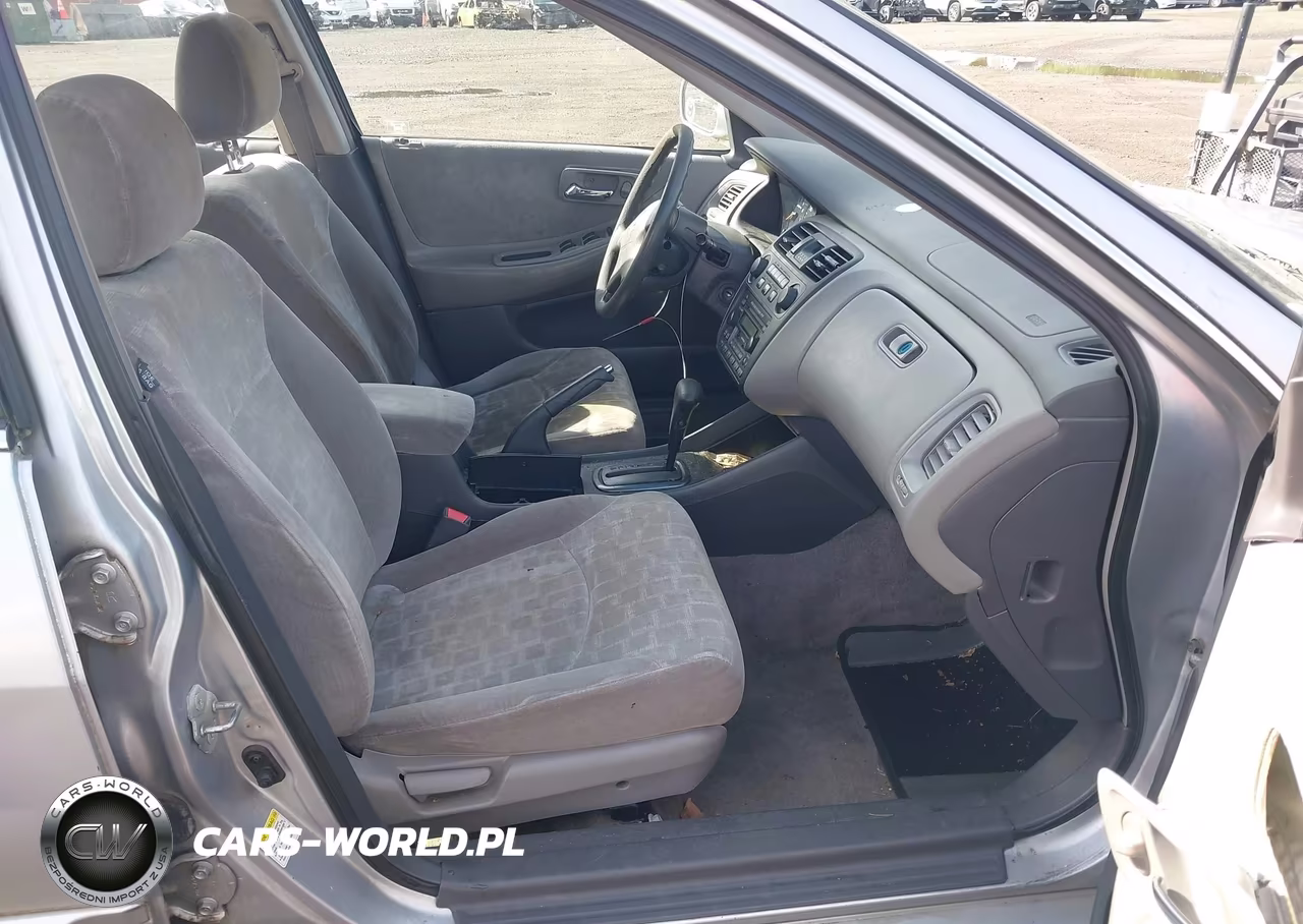 2001 Honda Accord 2.3 Ex VIN:1HGCG66821A008428 - 5