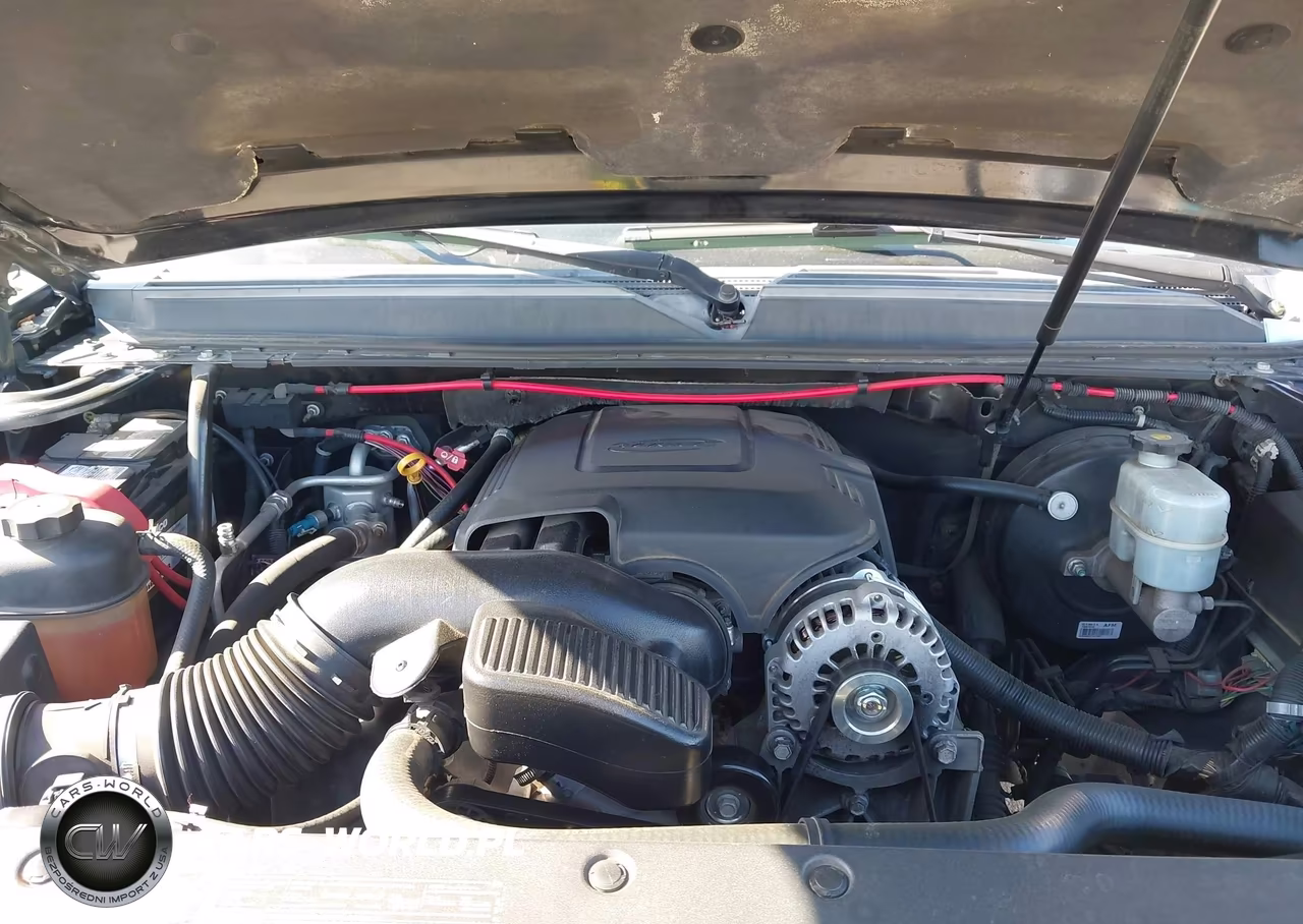 2008 Chevrolet Suburban 1500 Ltz VIN:1GNFC16J28R240303 - 10