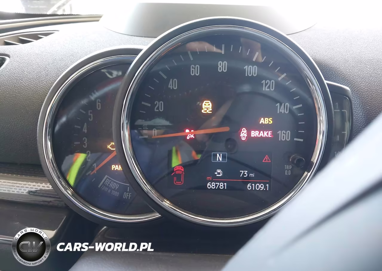 2018 Mini Clubman Cooper S VIN:WMWLU5C53J2G79984 - 15