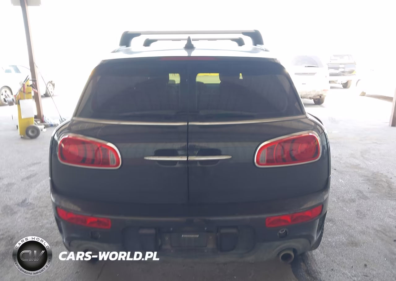 2018 Mini Clubman Cooper S VIN:WMWLU5C53J2G79984 - 16