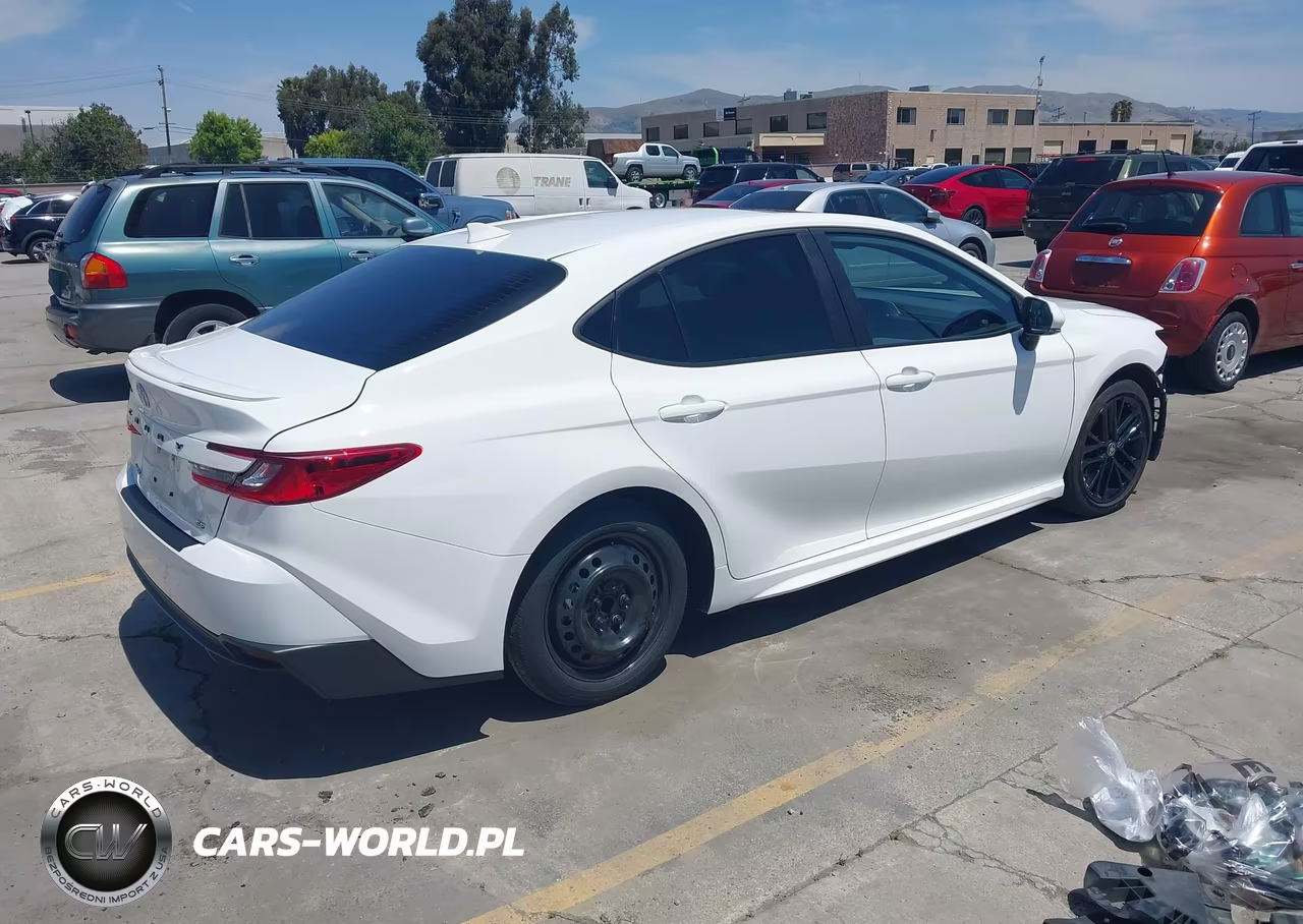 2025 Toyota Camry Se VIN:4T1DAACKXSU031667 - 4