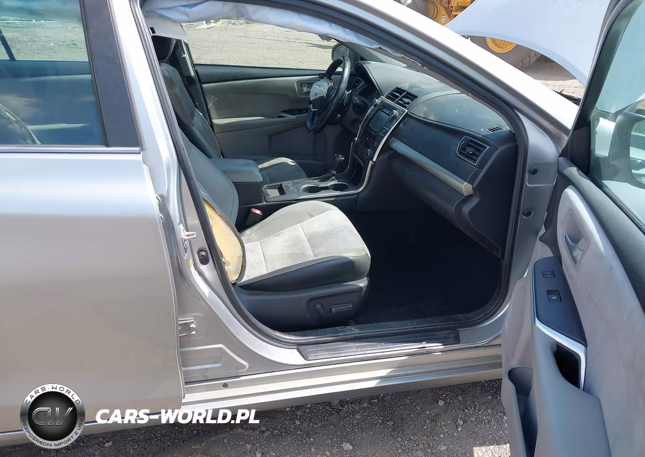 2015 Toyota Camry Xse VIN:4T1BF1FK4FU050371 - 5