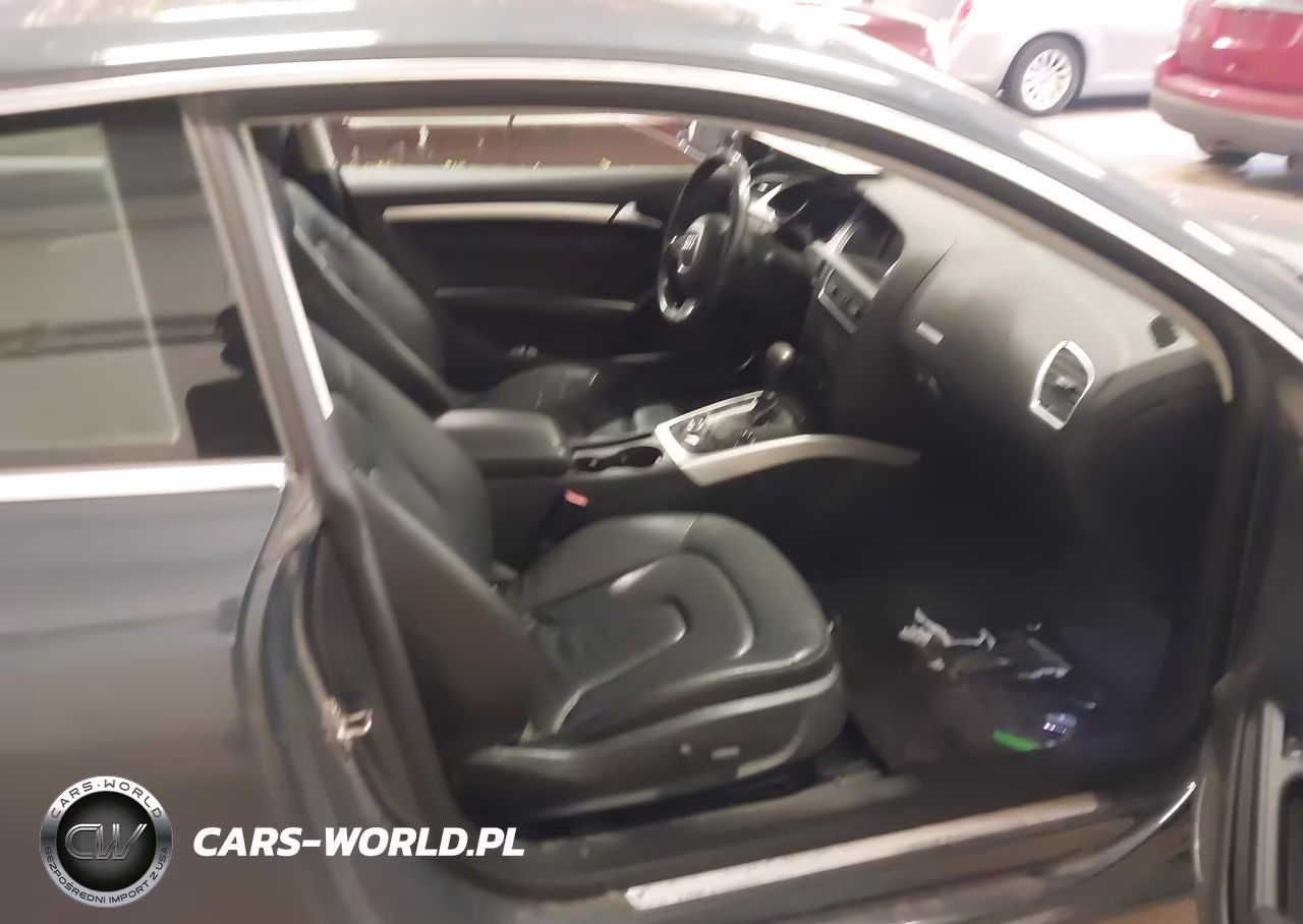 2011 Audi A5 2.0T Premium VIN:WAULFAFR9BA067004 - 5