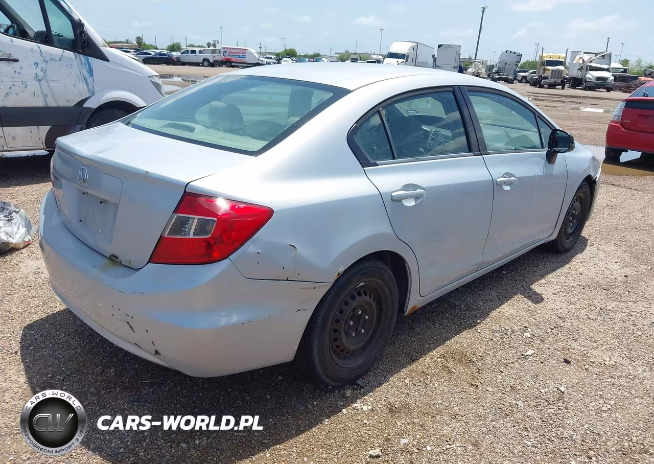 2012 Honda Civic Lx VIN:2HGFB2F52CH555844 - 4