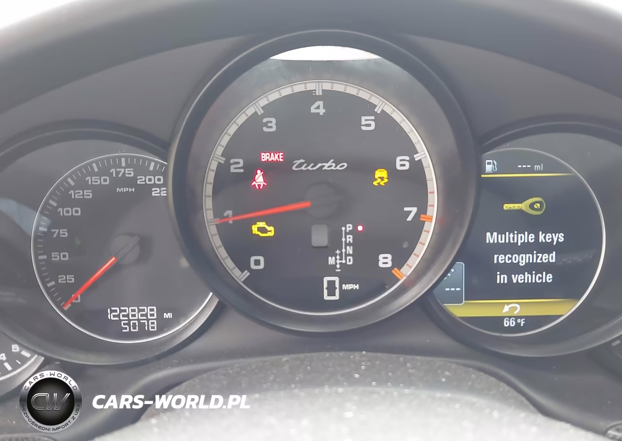 2011 Porsche Panamera Turbo VIN:WP0AC2A70BL090819 - 7
