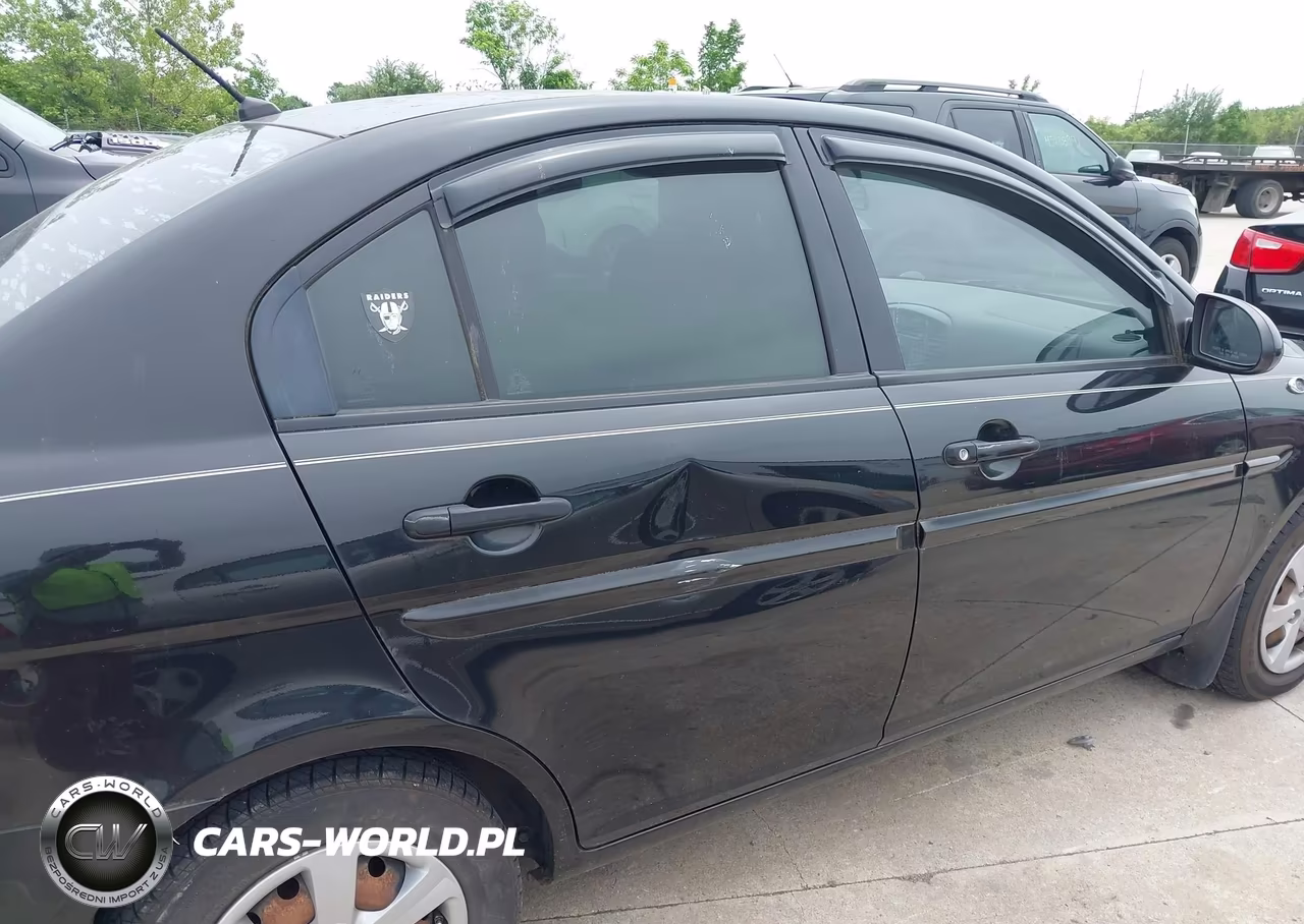 2009 Hyundai Accent Gls VIN:KMHCN46C39U285687 - 6