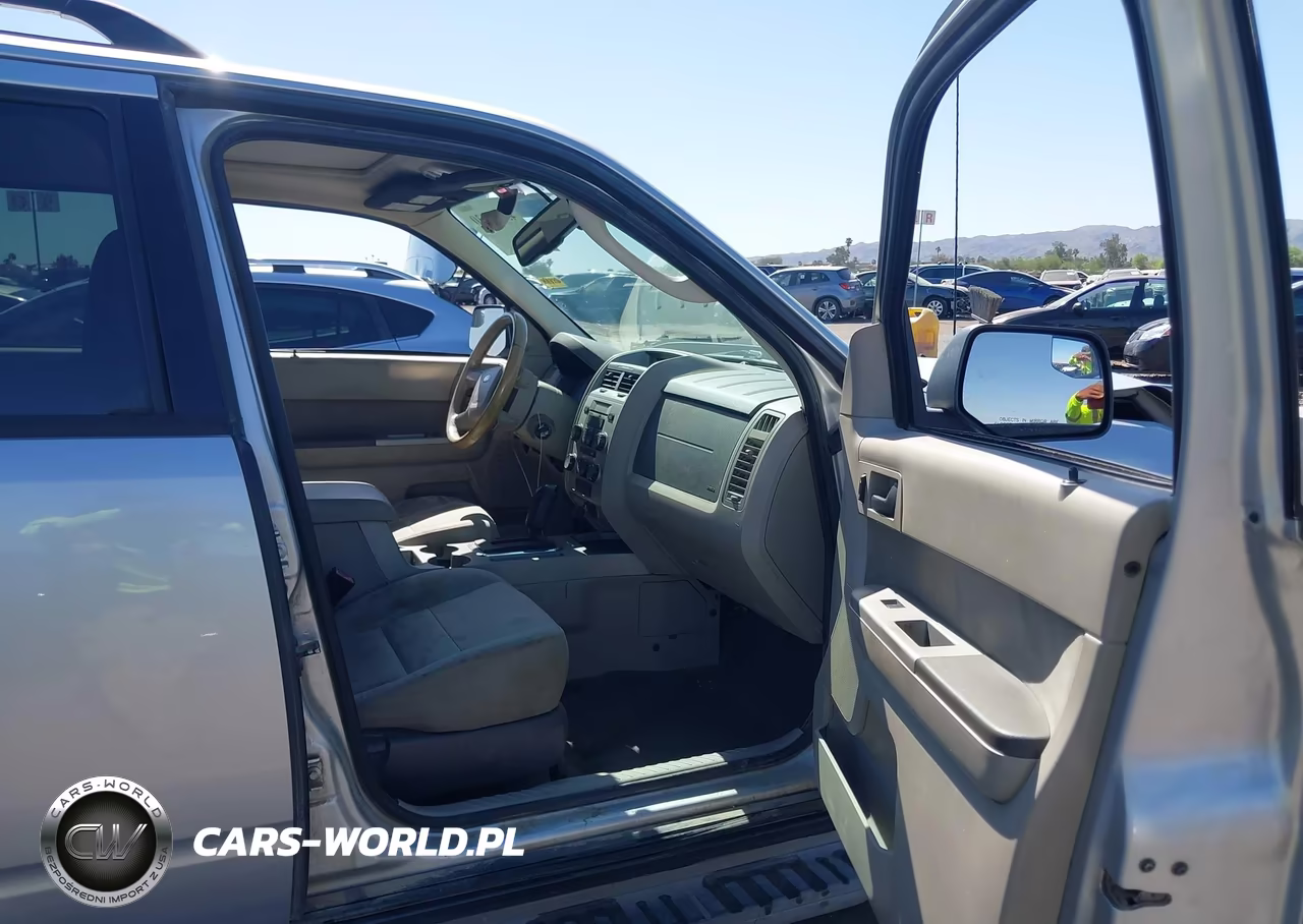 2010 Ford Escape Xlt VIN:1FMCU9DG2AKC25504 - 5