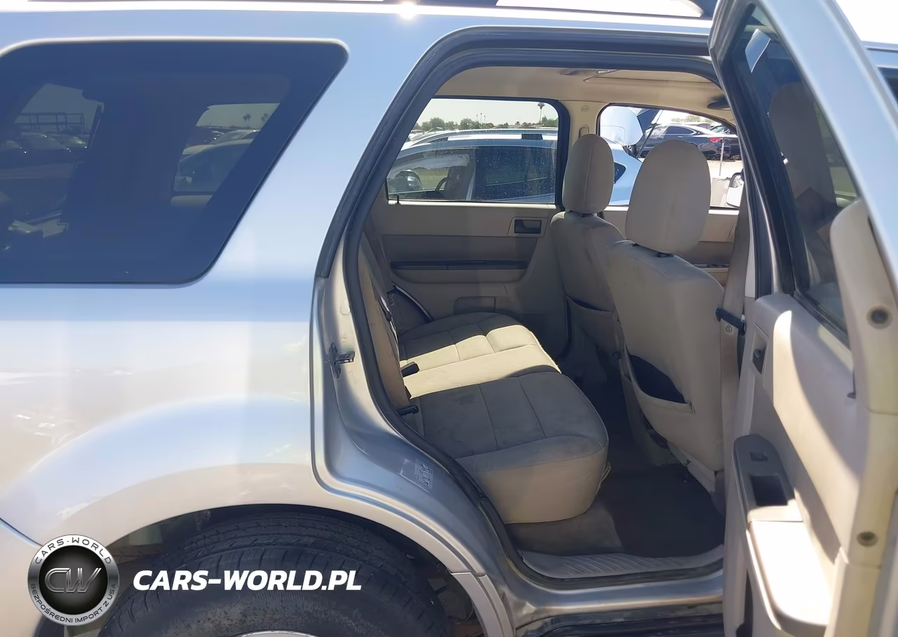 2010 Ford Escape Xlt VIN:1FMCU9DG2AKC25504 - 8