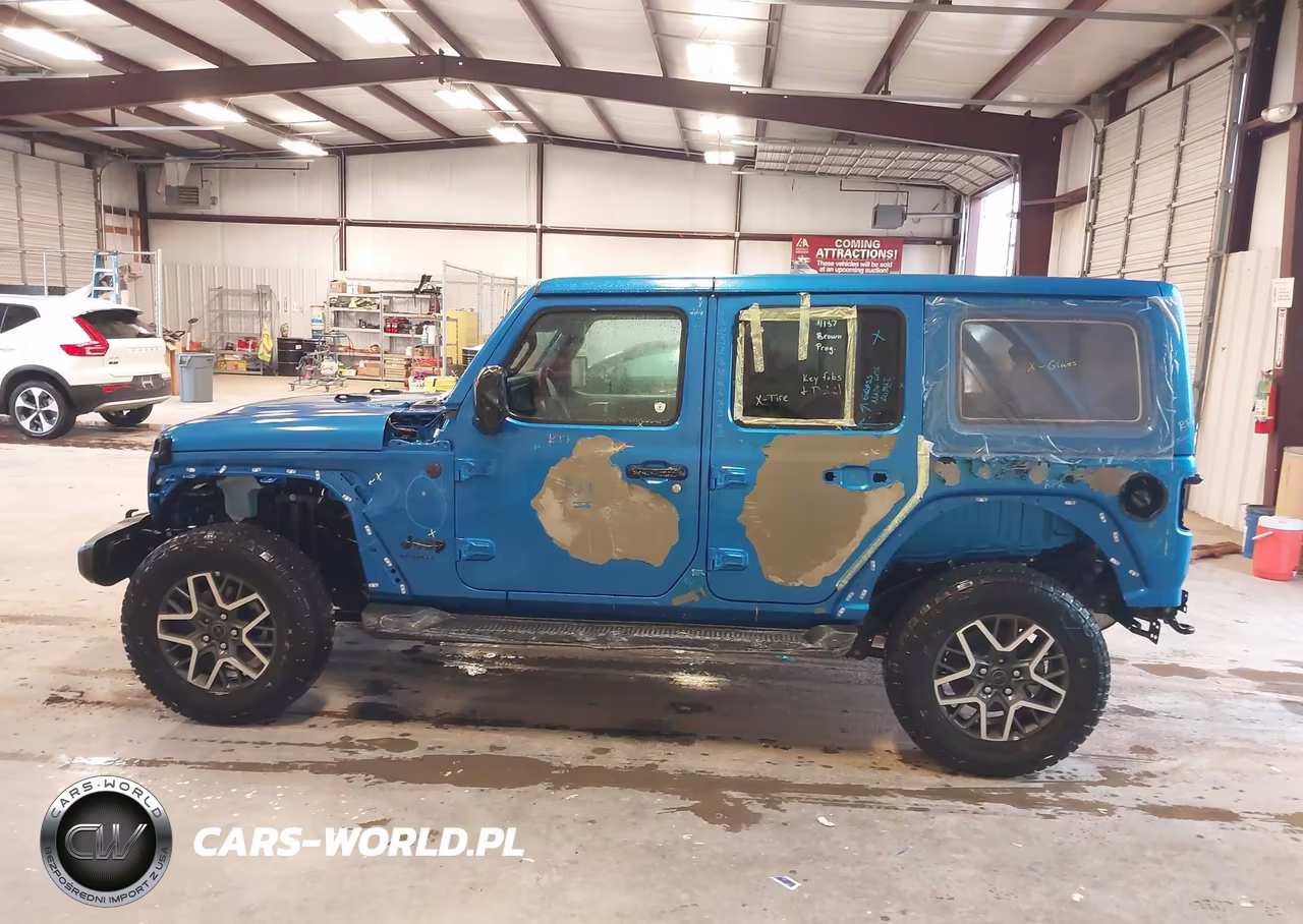 2025 Jeep Wrangler 4-Door Sahara 4X4 VIN:1C4PJXEN9SW649790 - 15