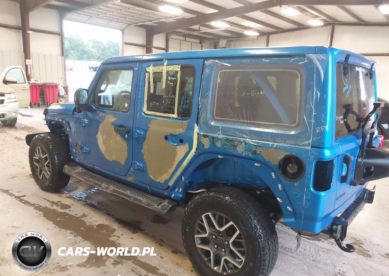 2025 Jeep Wrangler 4-Door Sahara 4X4 VIN:1C4PJXEN9SW649790 - 19