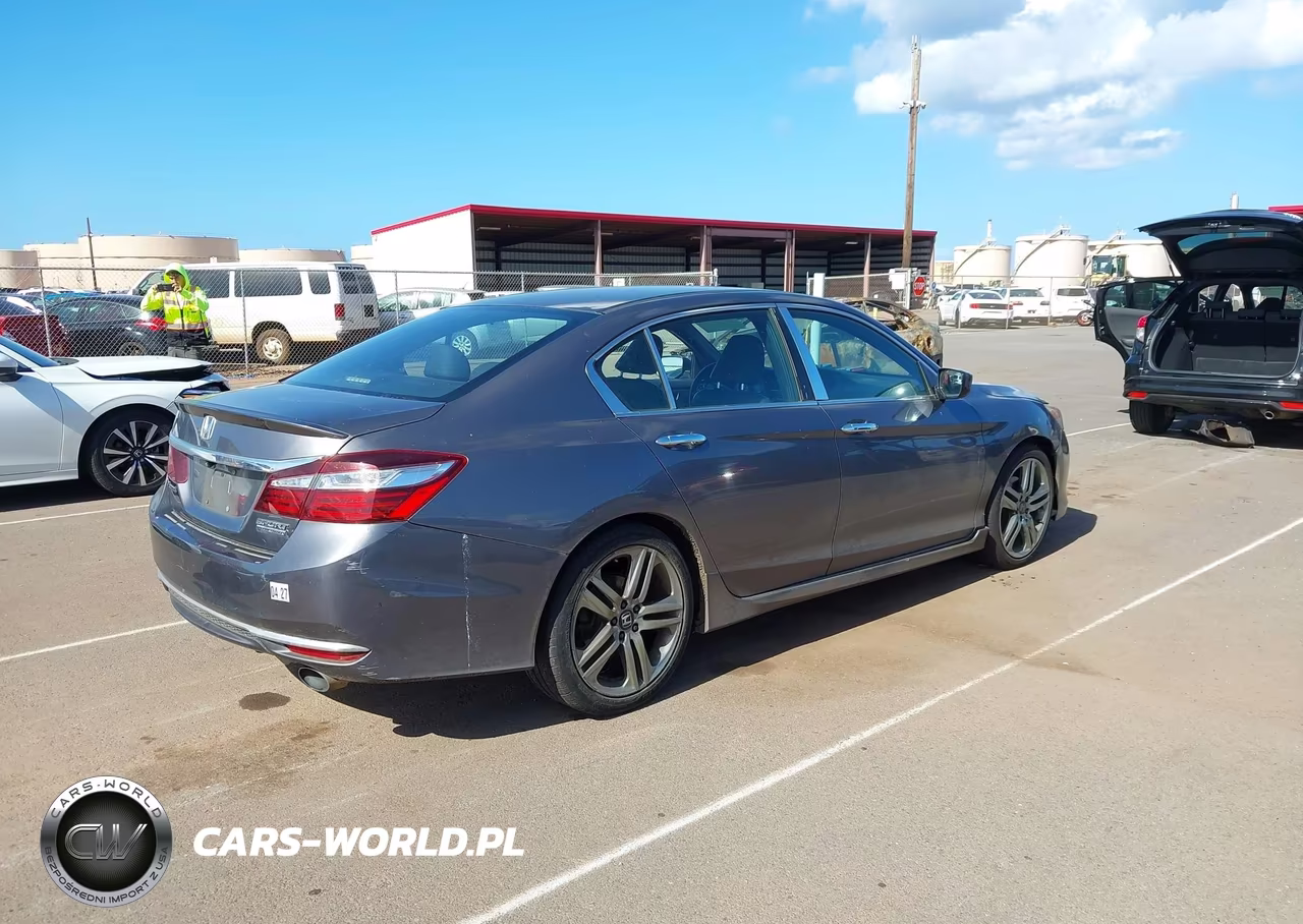 2017 Honda Accord Sport Se VIN:1HGCR2F19HA302277 - 4
