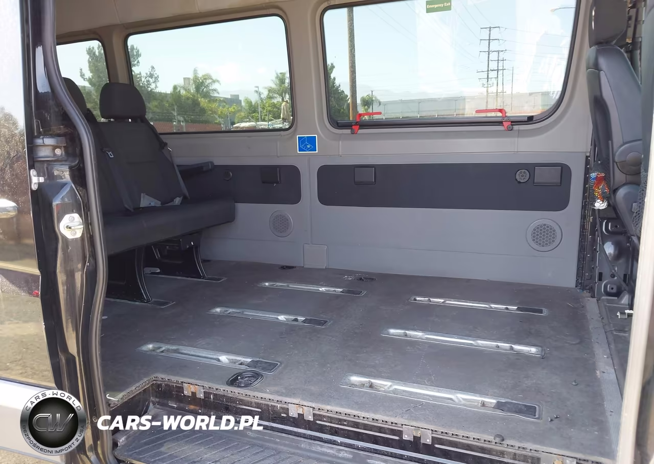 2015 Mercedes-Benz Sprinter 2500 High Roof VIN:WDZPE8CC9F5970588 - 8