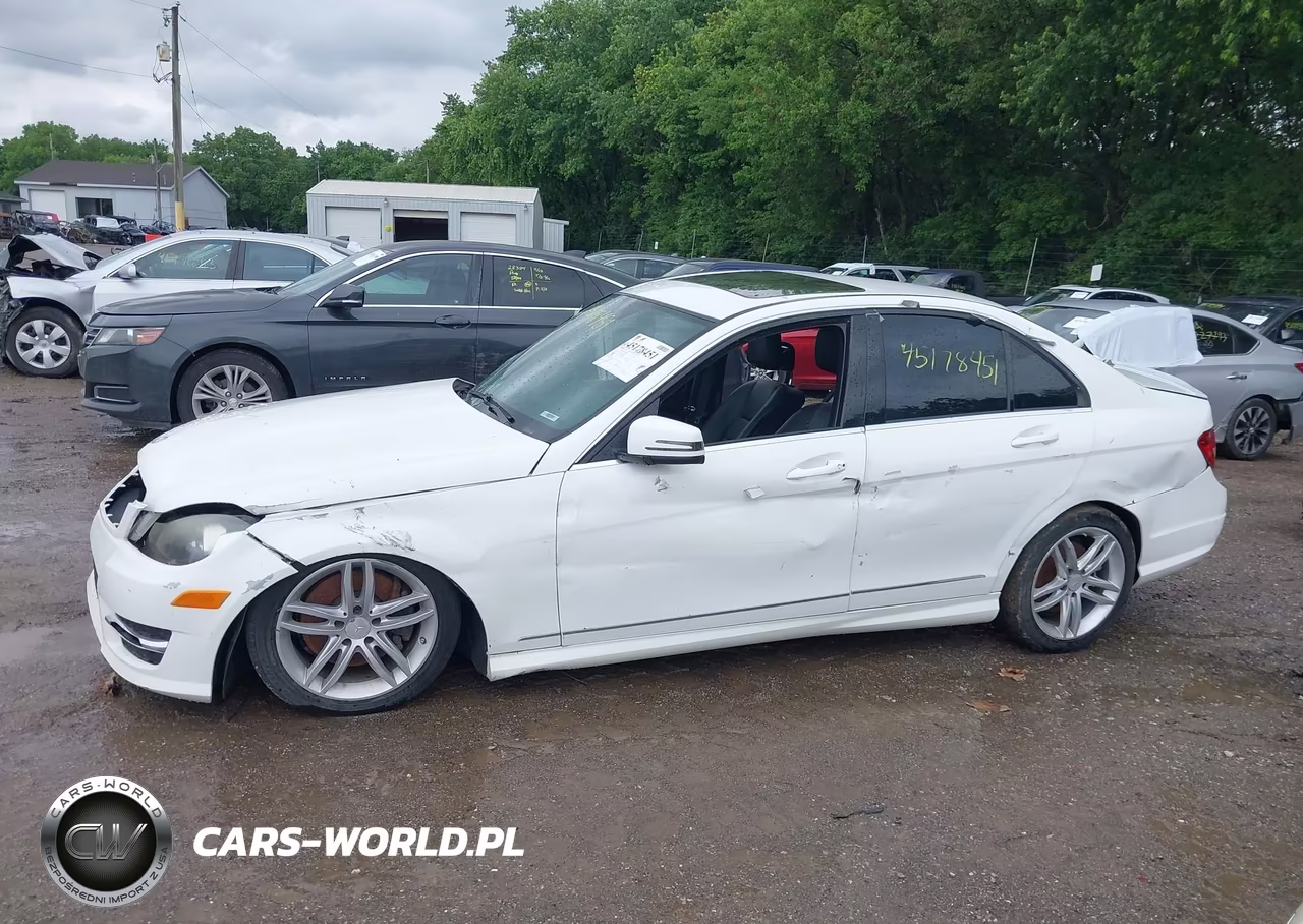 2013 Mercedes-Benz C 300 Sport 4Matic VIN:WDDGF8AB3DR266244 - 15