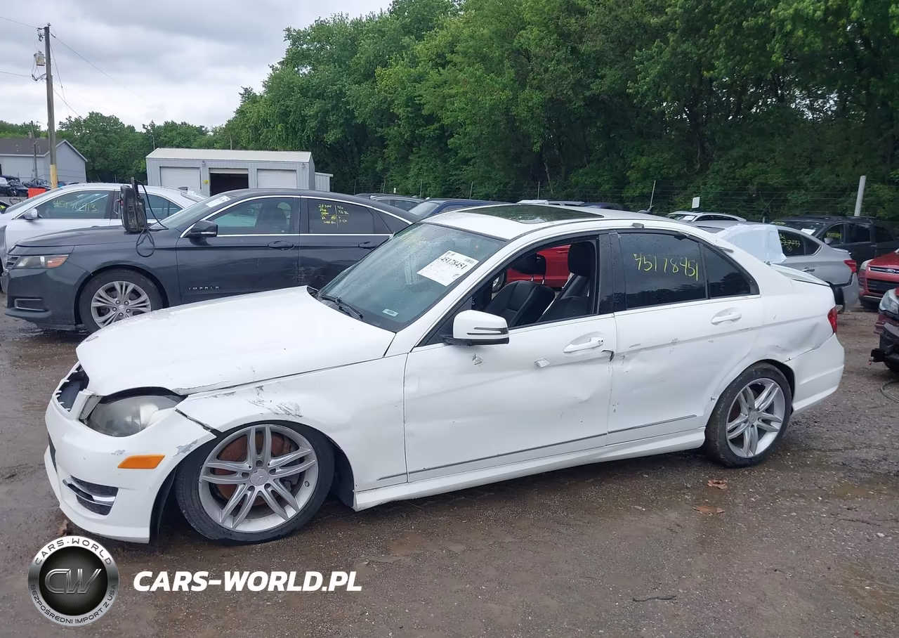 2013 Mercedes-Benz C 300 Sport 4Matic VIN:WDDGF8AB3DR266244 - 18