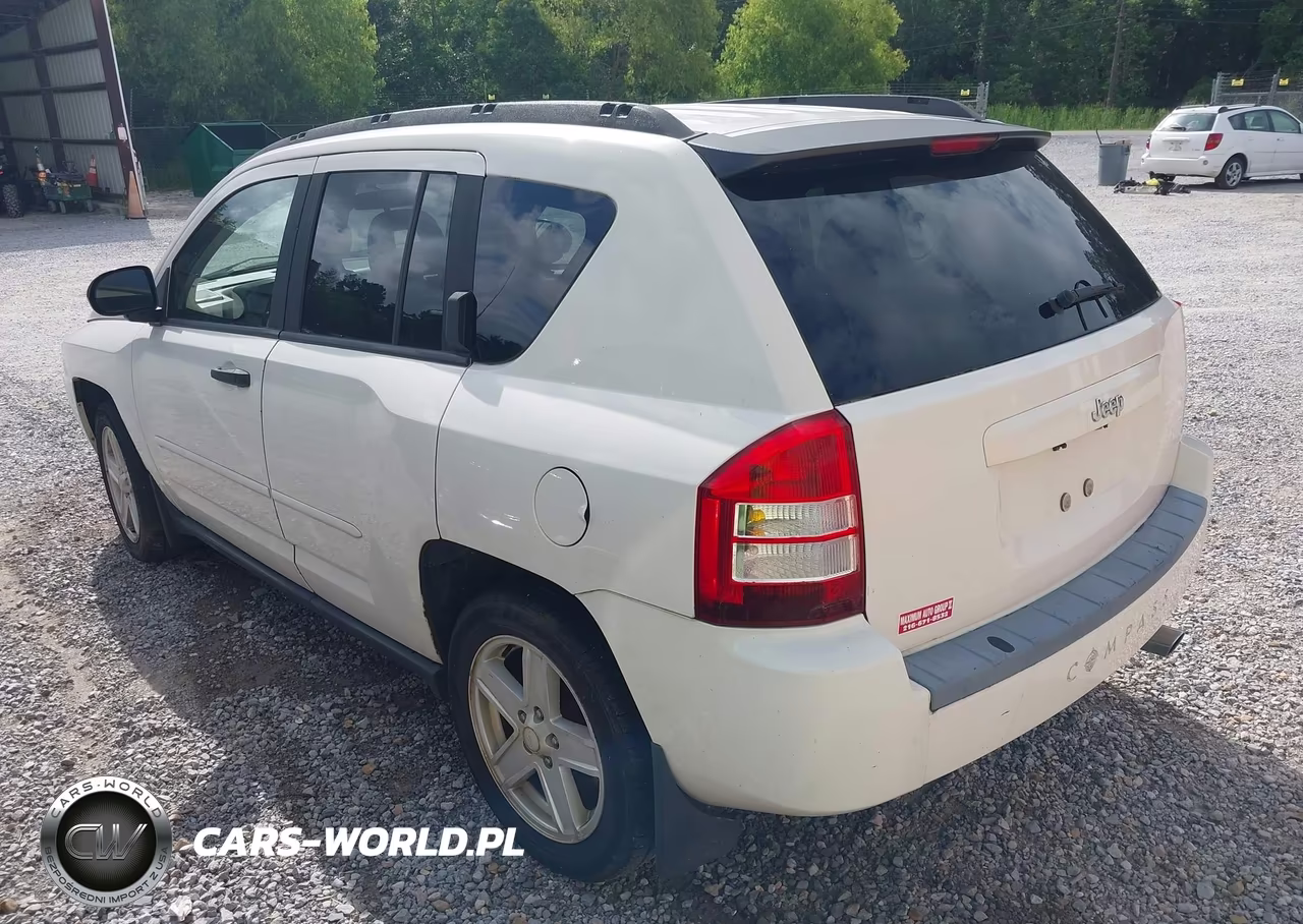 2008 Jeep Compass Sport VIN:1J8FT47WX8D755608 - 3